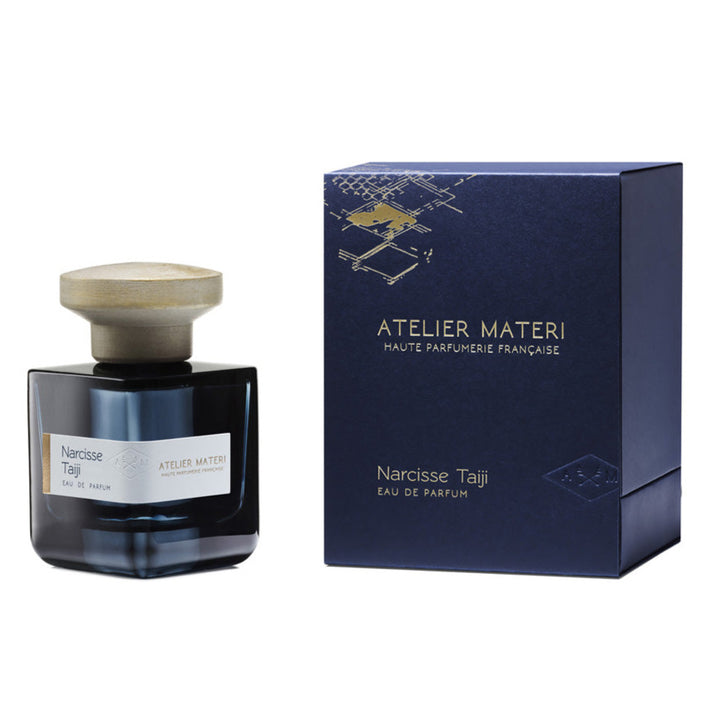 Parfumgefäß und Verpackung "Narcisse Taiji" von Atelier Materi vor weißem Hintergrund. 