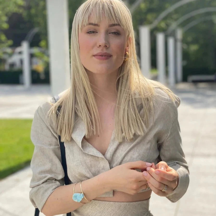 CRYSTAL AND SAGE Jewelry - Larimar Armreif, vergoldet