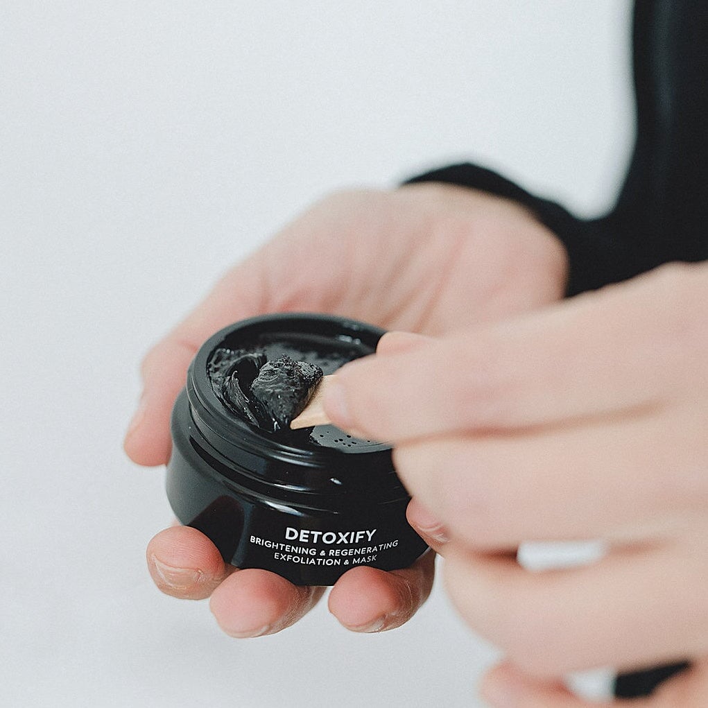 DETOXIFY - DAFNA'S Peeling Gesichtsmaske