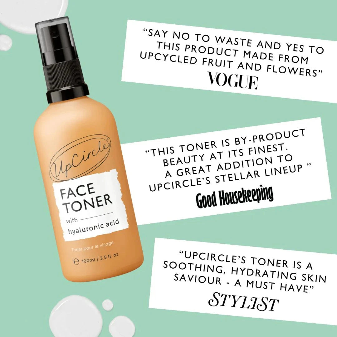 UpCircle Hydrating Face Toner mit grünem Mandarin-Wasser, Kamillen-Extrakt und Hyaluronsäure North Glow