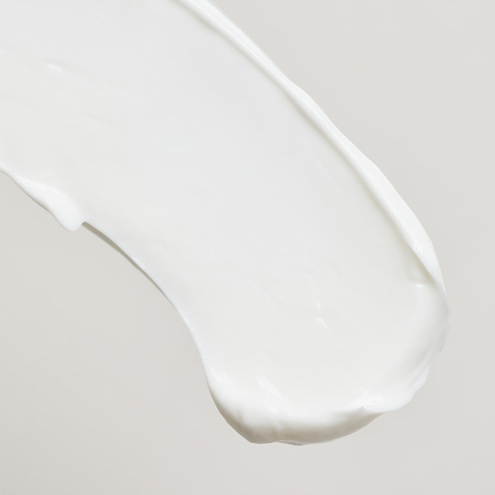 Cremige Textur des Fruit Acid Peel von TEAM DR JOSEPH – glatte, leicht glänzende Peeling-Creme mit sanfter Konsistenz