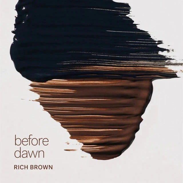 Farebn der Limitless Lash Mascara von Ilia Beauty auf weißem Grund.