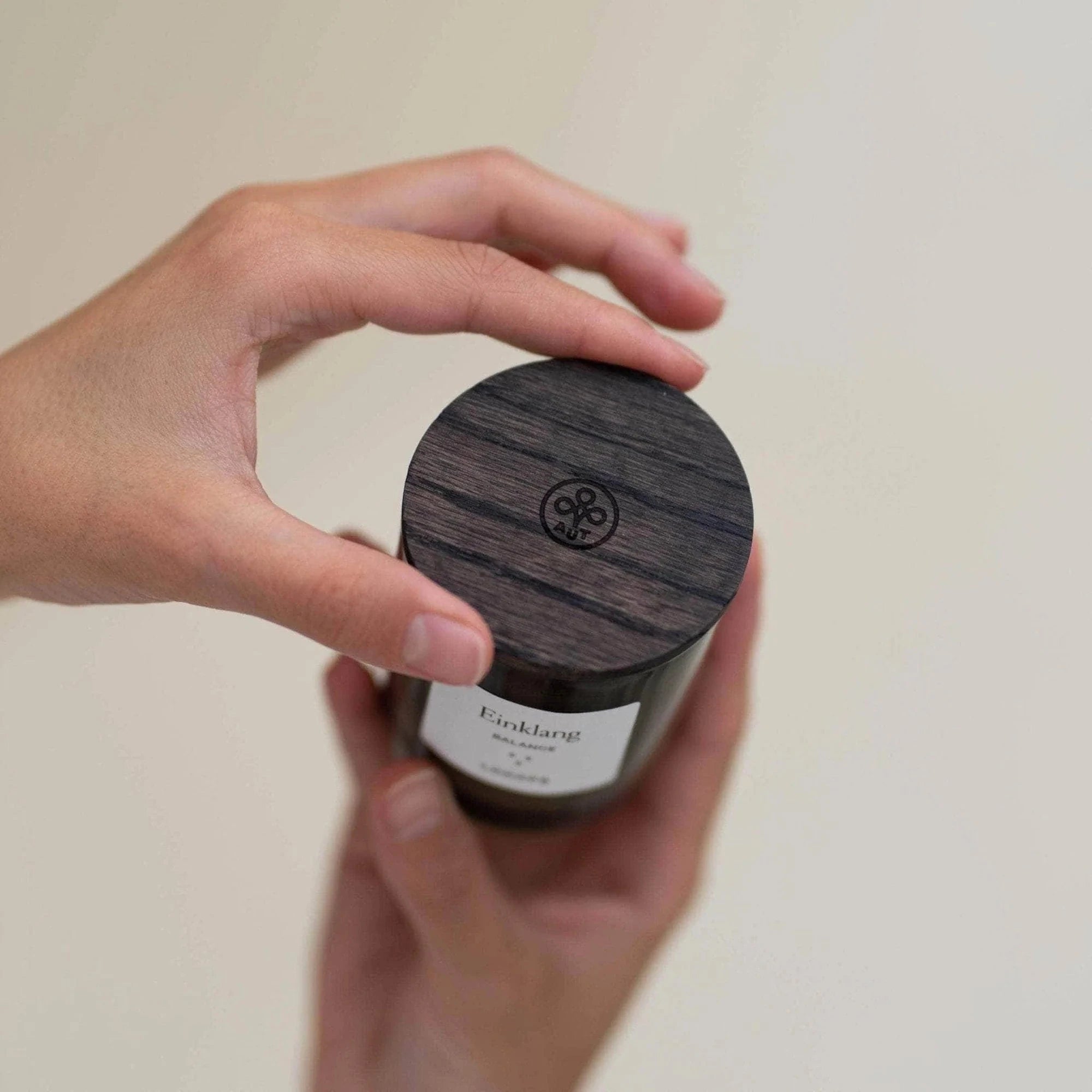 LOOOPS candle "MOUNTAIN STREAM" | natural scented candle