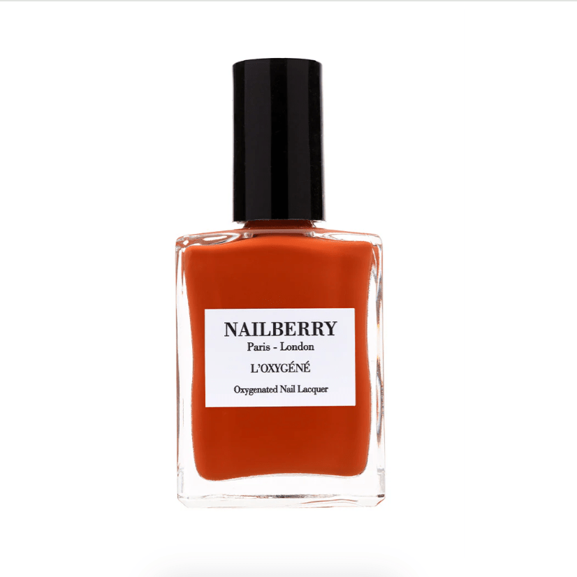 Nagellack PumpkinPie von Nailberry vor weißem Hintergrund.