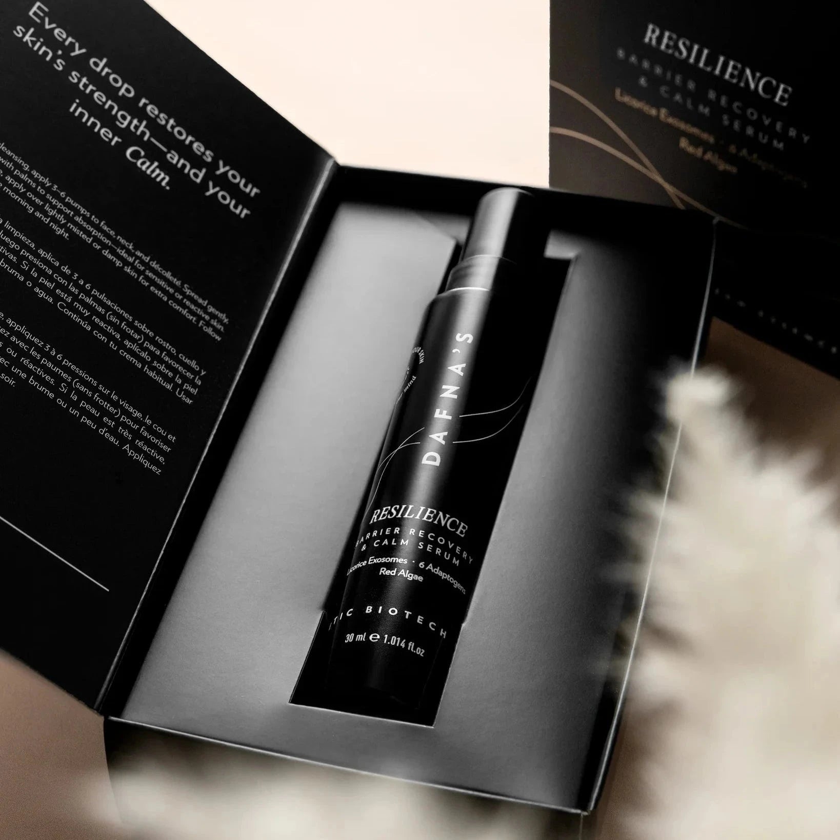 Dafnas Resilience in schwarzer Verpackung.