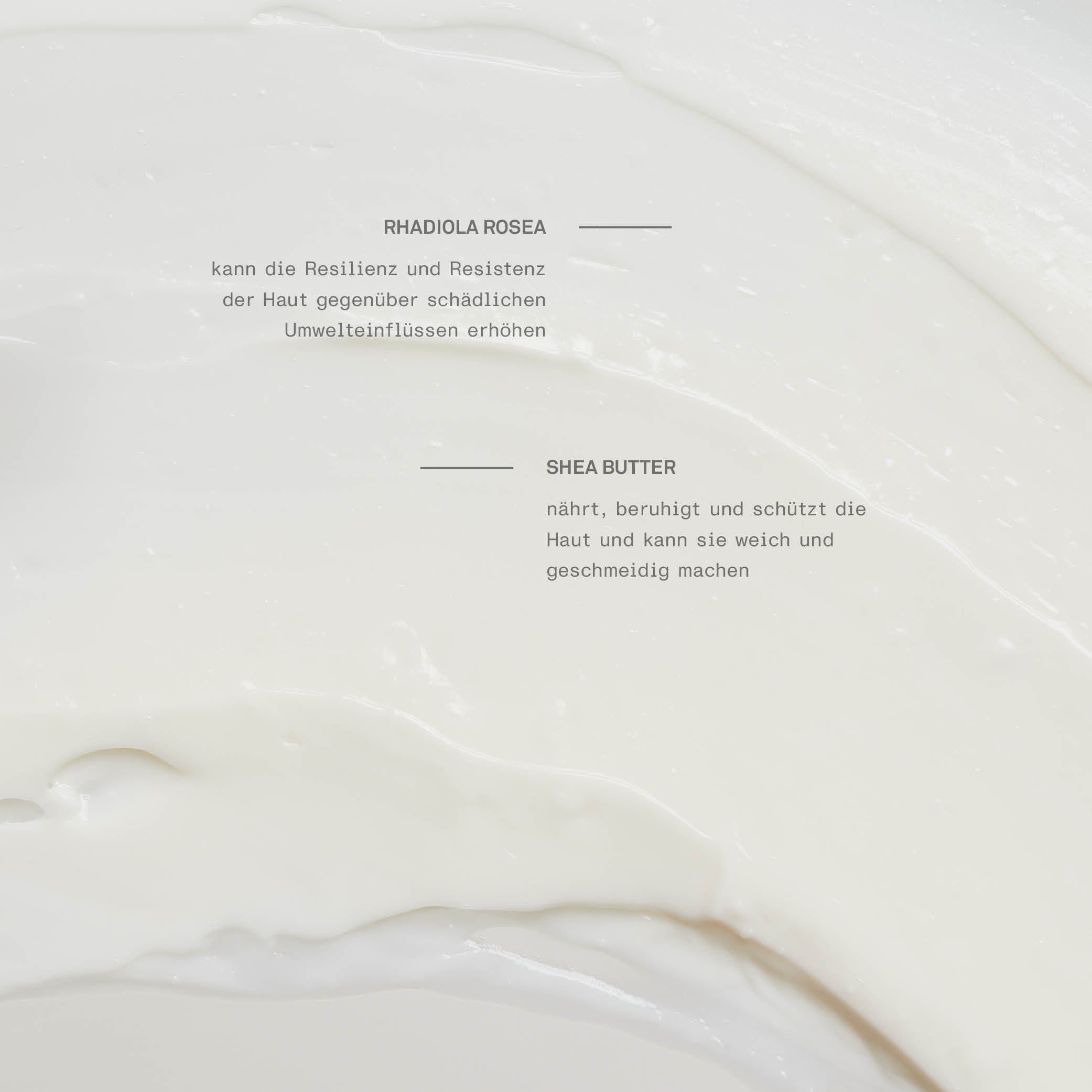 Nahaufnahme der cremigen, samtigen Textur der Skin Calming Cream von TEAM DR JOSEPH