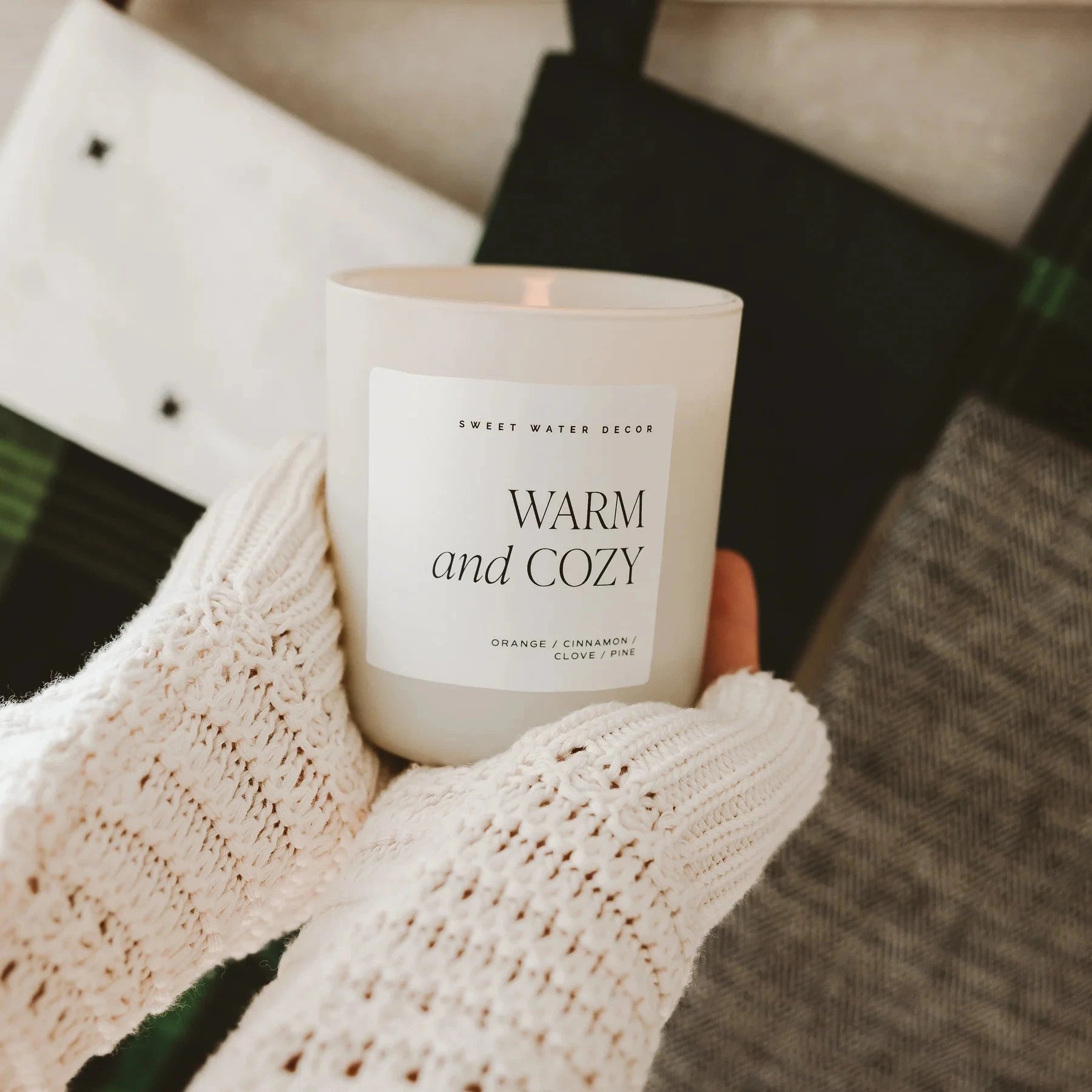 Soy wax candle "WARM and COZY" · SWEET WATER DECOR