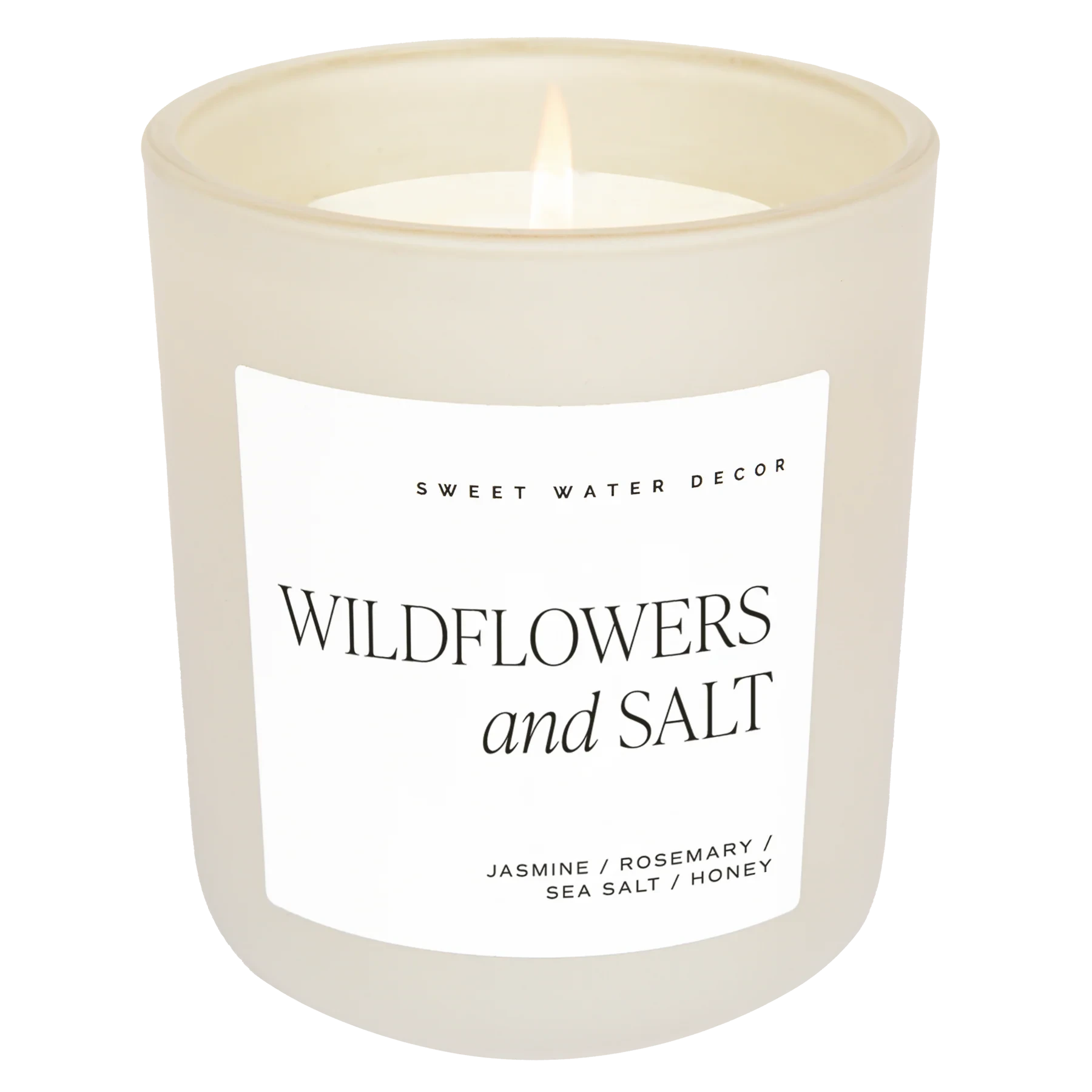 Duftkerze Wildflowers and Salt von Sweet Water Decor vor transparentem Hintergrund.