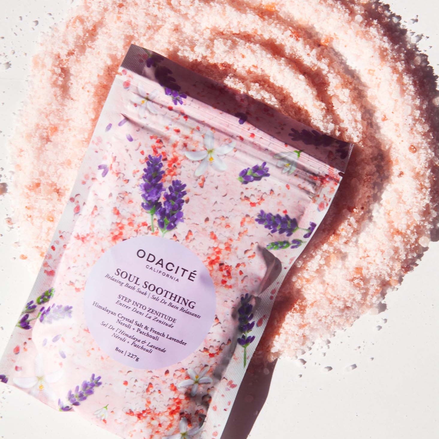 Rosafarbenes Badesalz - Soul Soothing Relaxing Bath Soak von Odacité