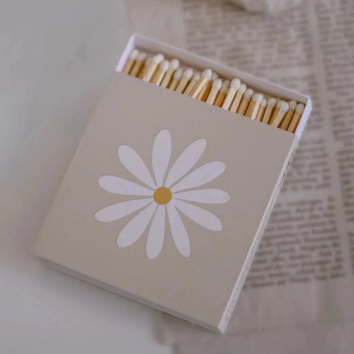 Matches DAISY - Owl Cut
