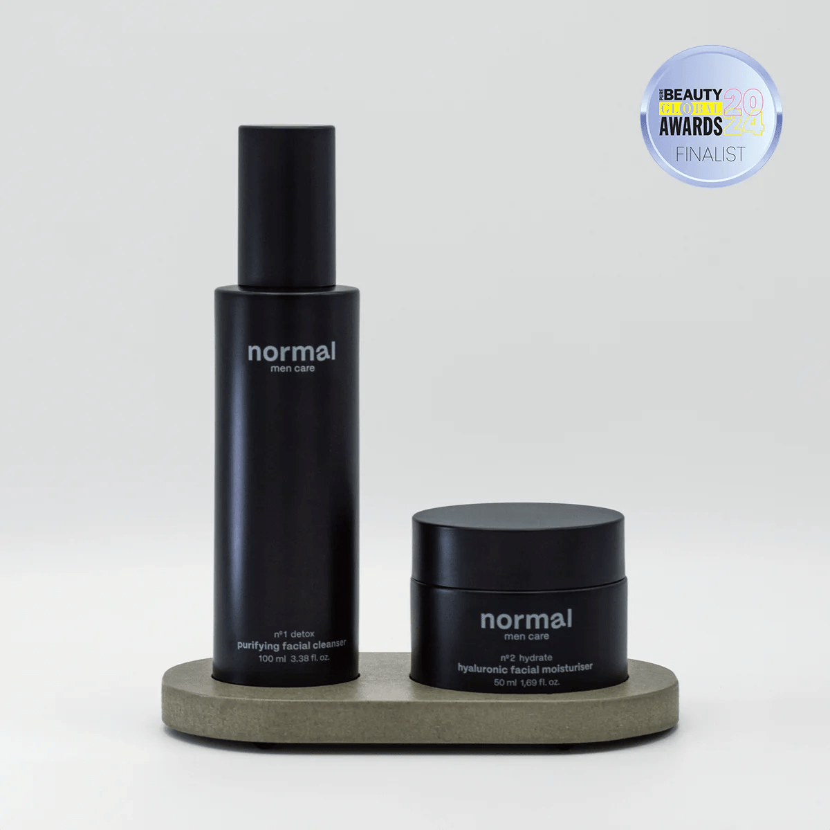 Essential Skincare Set normal mencare mit Holzaufsteller, Cleanser und Moisturiser