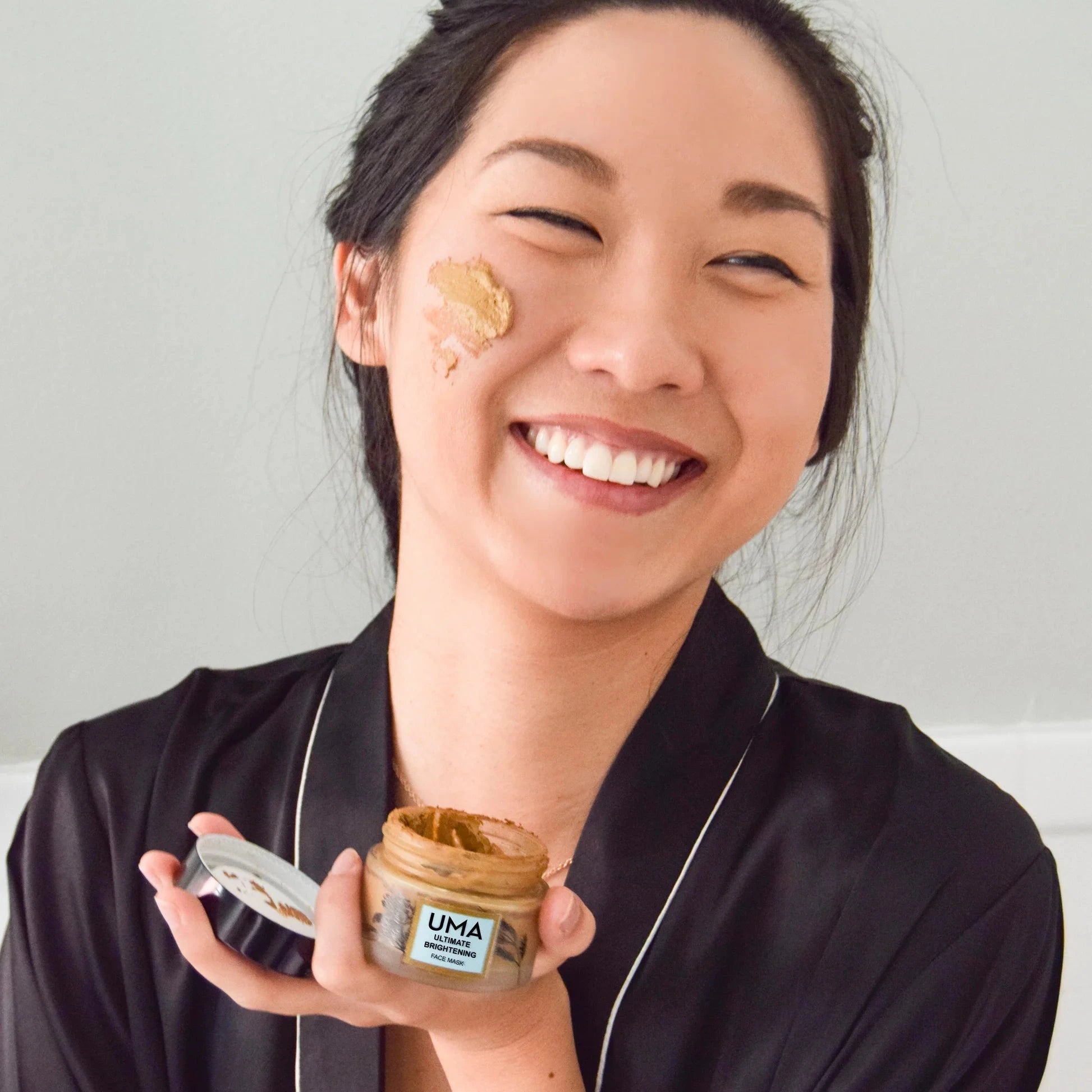 UMA Ultimate Brightening Face Mask – Ayurvedische Gesichtsmaske für strahlende Haut