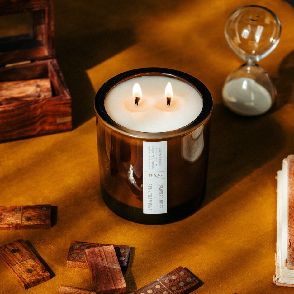 wxy. big amber "HINOKI + VETIVER" - Große Duftkerze mit Doppeldocht