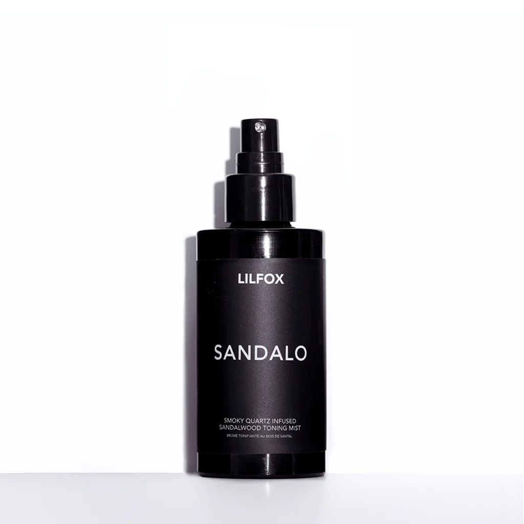 Lilfox Sandalo Toner schwarze Flasche vor weißem Hintergrund North Glow
