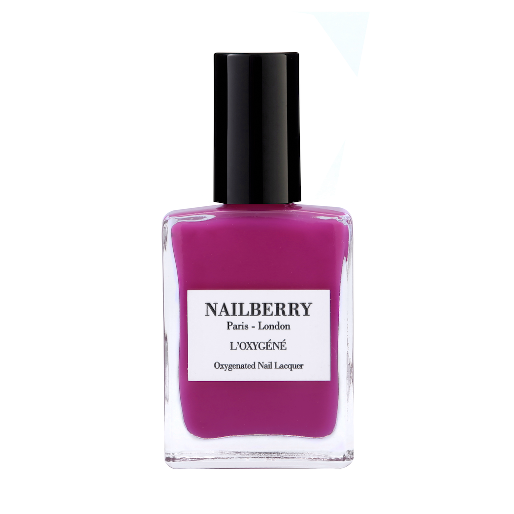 Nailberry Nagellackflasche Hollywood Rose vor weißem Hintergrund.  North Glow