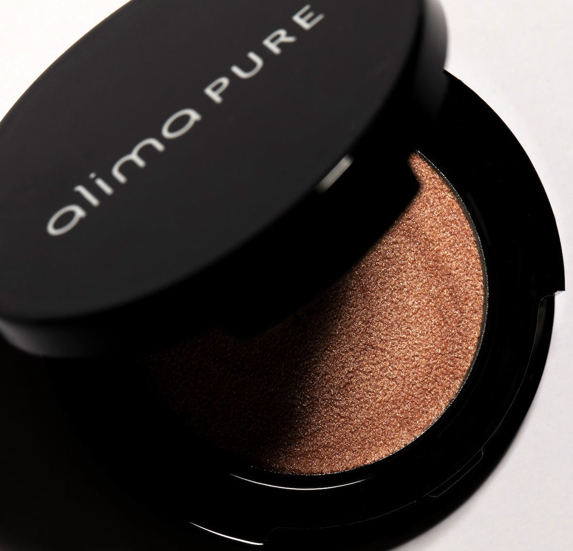 Creamy highlighters in 2 shades