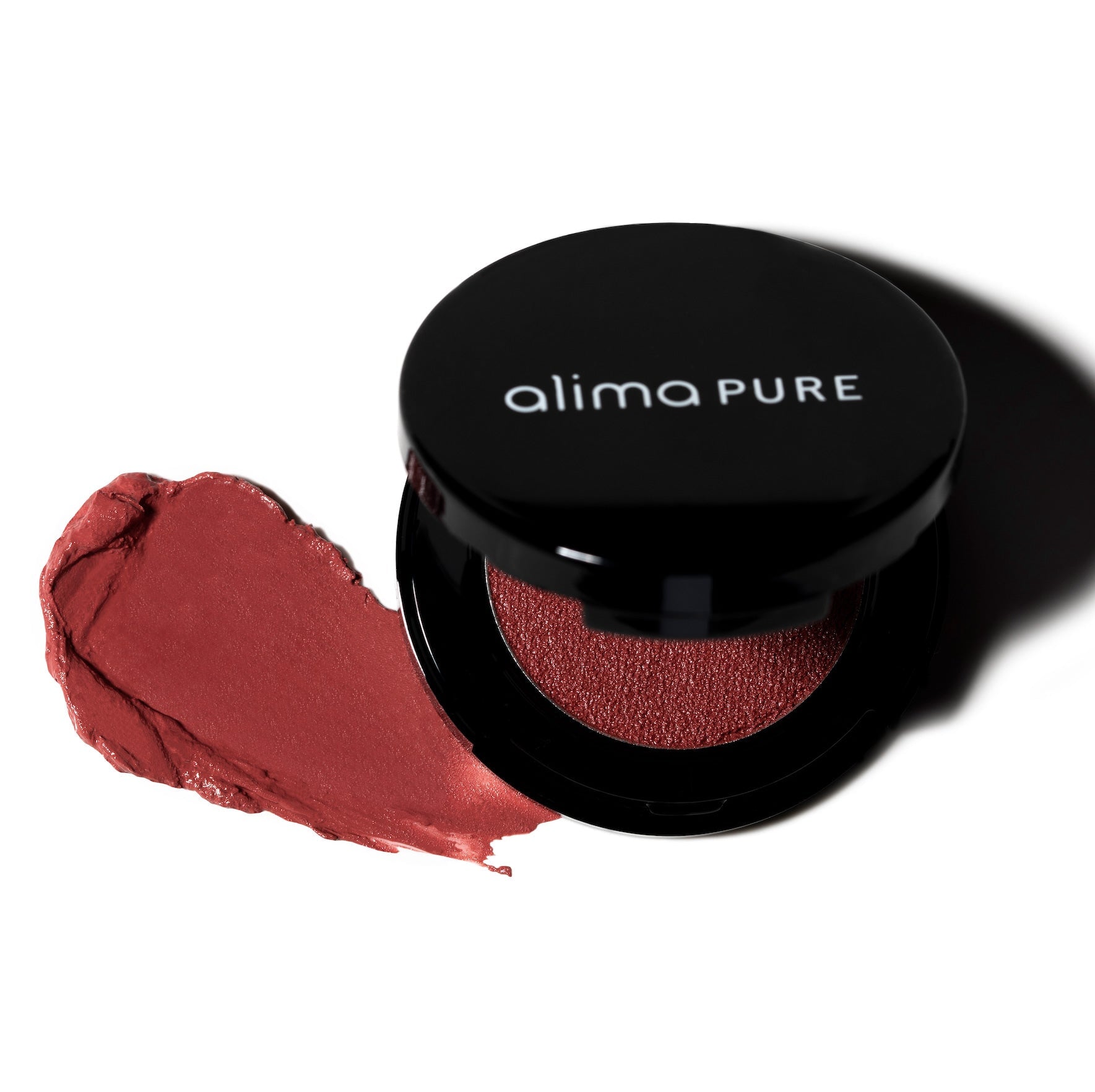 Creamy blush in intense colors