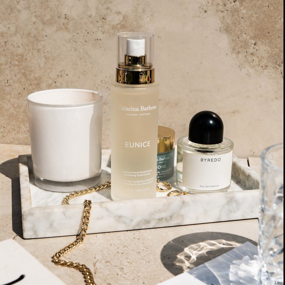 EUNICE - Feuchtigkeitsspender mit Hyaluron, Peptiden, Gotu Kola