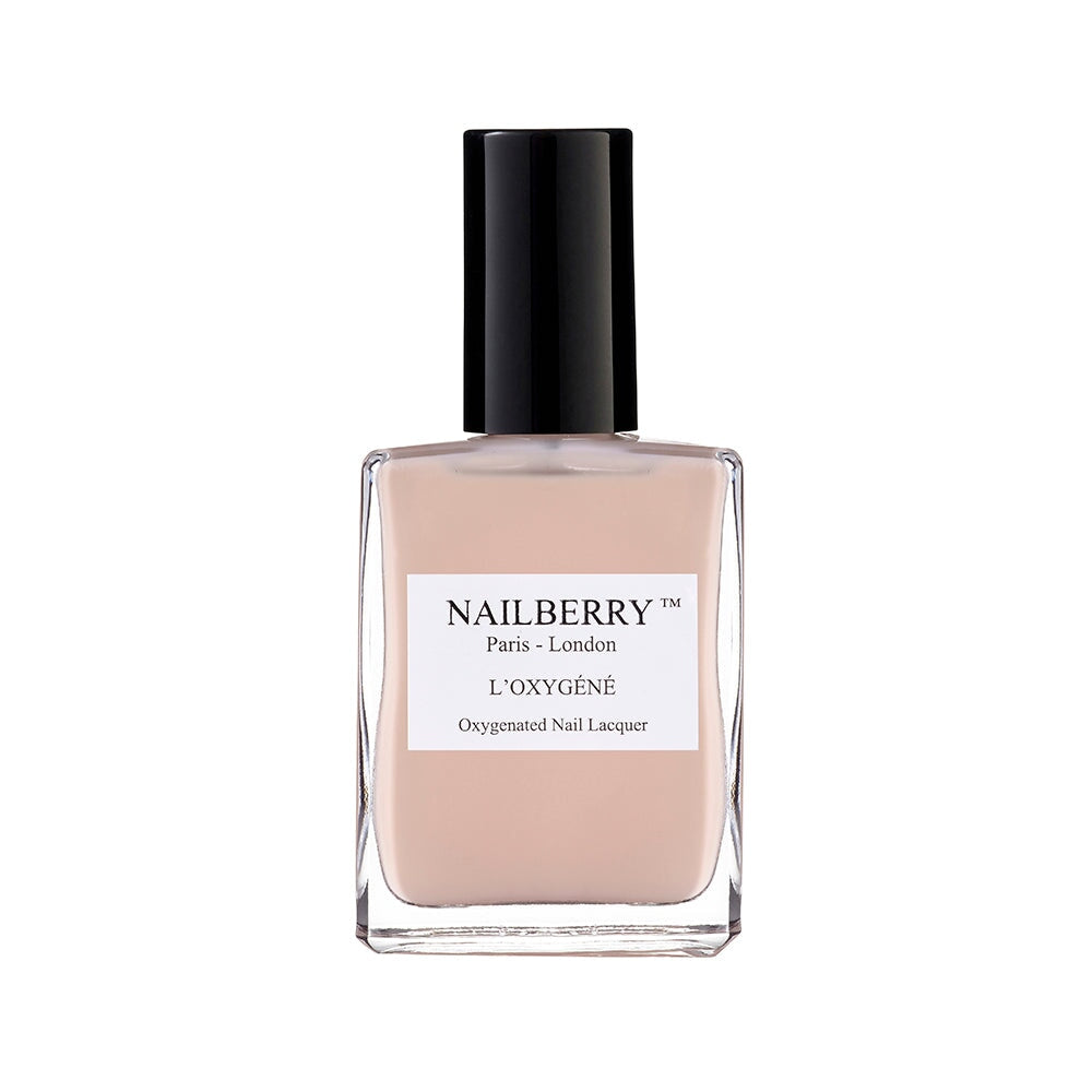 Nailberry Nagellackflasche Au Natural vor weißem Hintergrund.