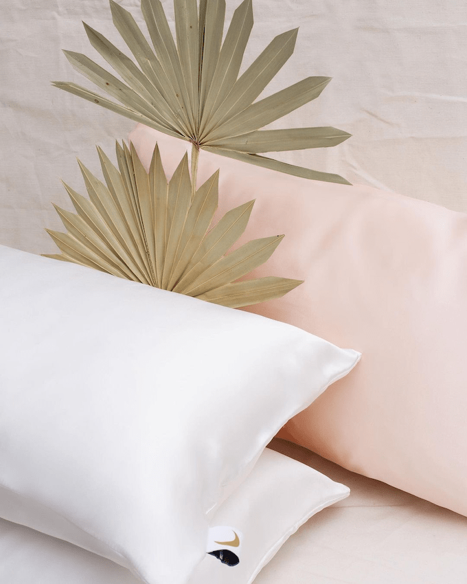 Luxury silk pillowcase against wrinkles, split ends and acne - 80x80
