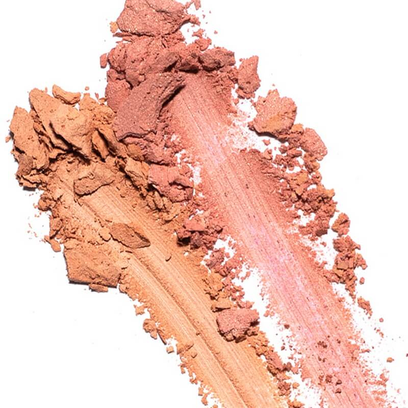 Farb- und Texturbeispiel des Rice Powder Blush & Bronzer BROOKLYN.