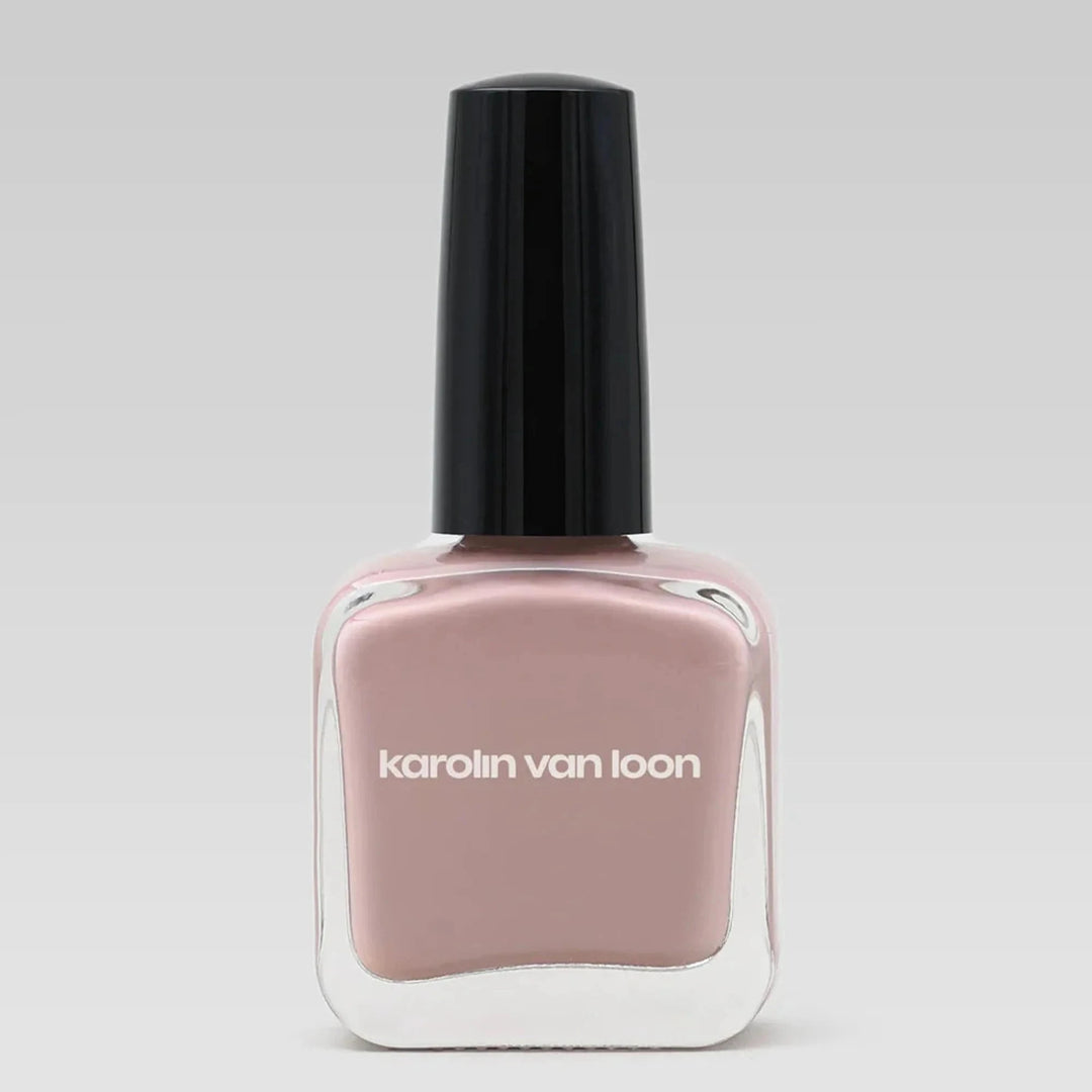 Karolin Van Loon Nagellack 15 Mauve Léger – Nude Pink auf hellem Hintergrund
