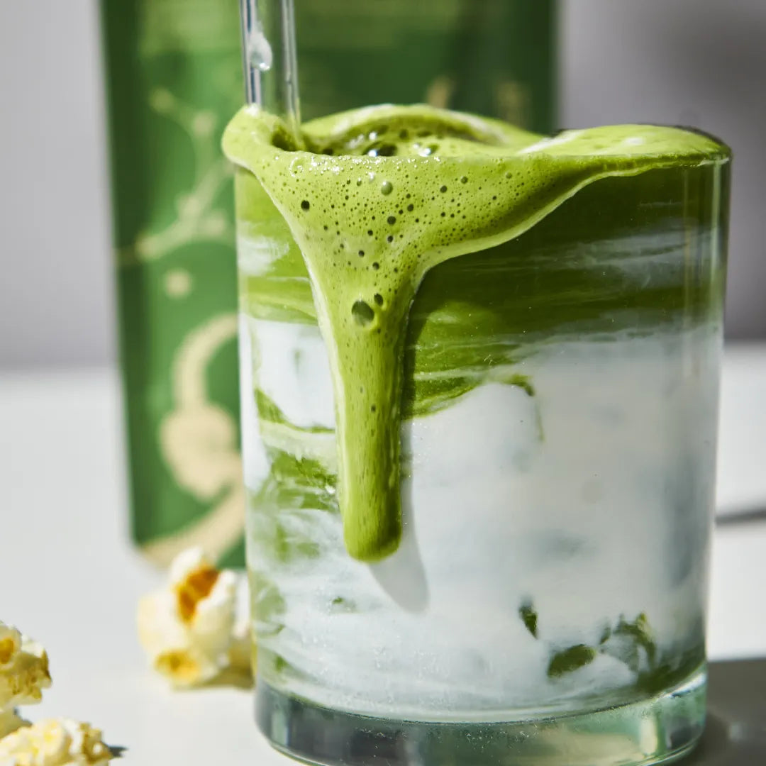 Cosmic Dealer Bio-Matcha mit japanischem Genmaicha