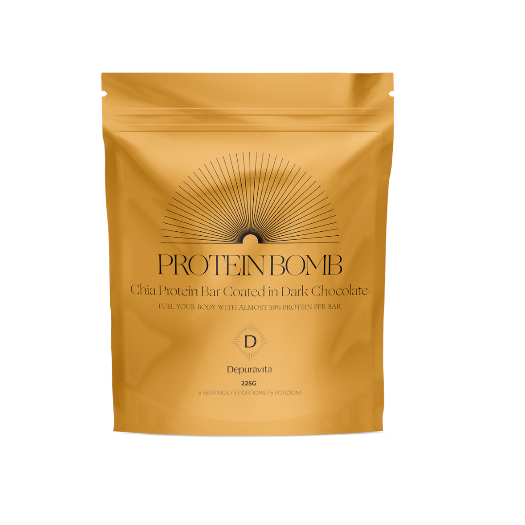 Protein Bomb - veganer Proteinriegel mit Chia-Samen und getrockneten Blaubeeren North Glow