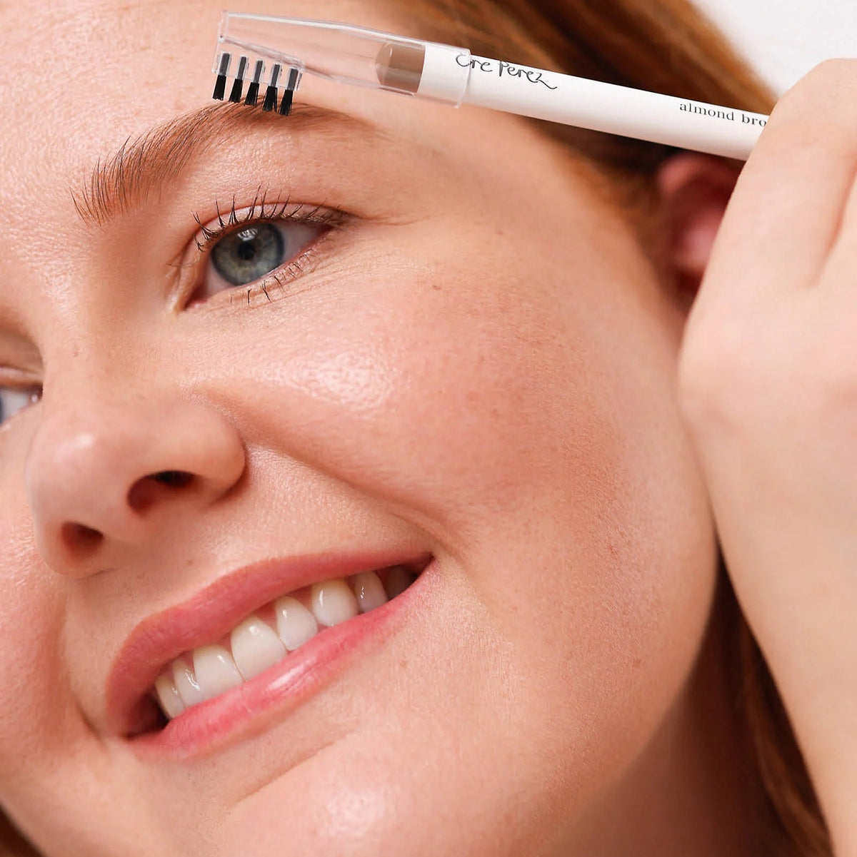 Almond Brow Pencil PERFECT | Ere Perez - Augenbrauenstift