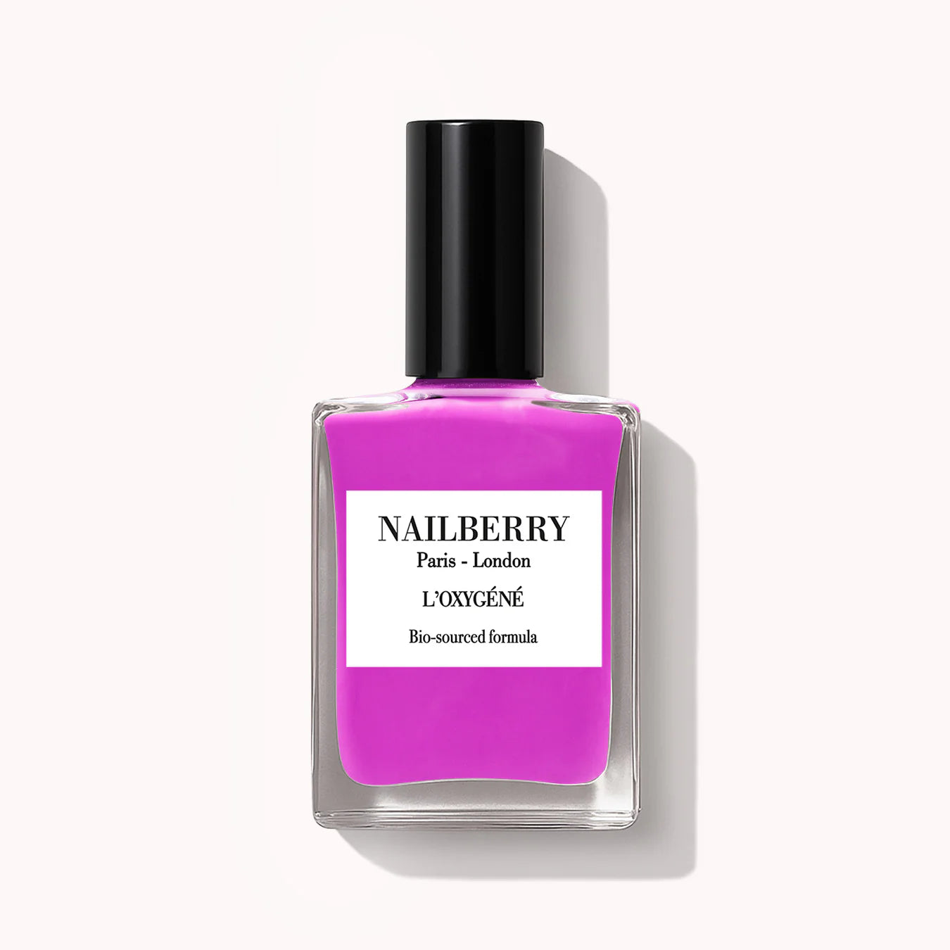 Nailberry Ultra Violet vor weißem Hintergrund