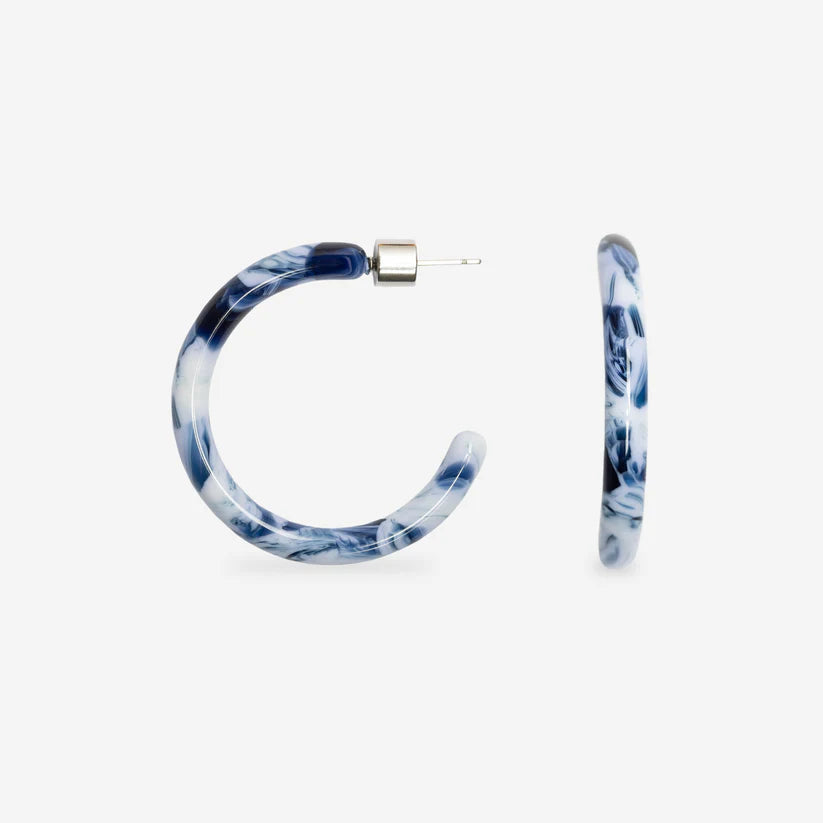 SASSTIE Loop Mare Ohrringe aus 316L Chirurgen-Edelstahl und Cellulose-Acetat im modernen Loop-Design