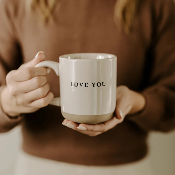 Cremefarbene Kaffeetasse "Love You"