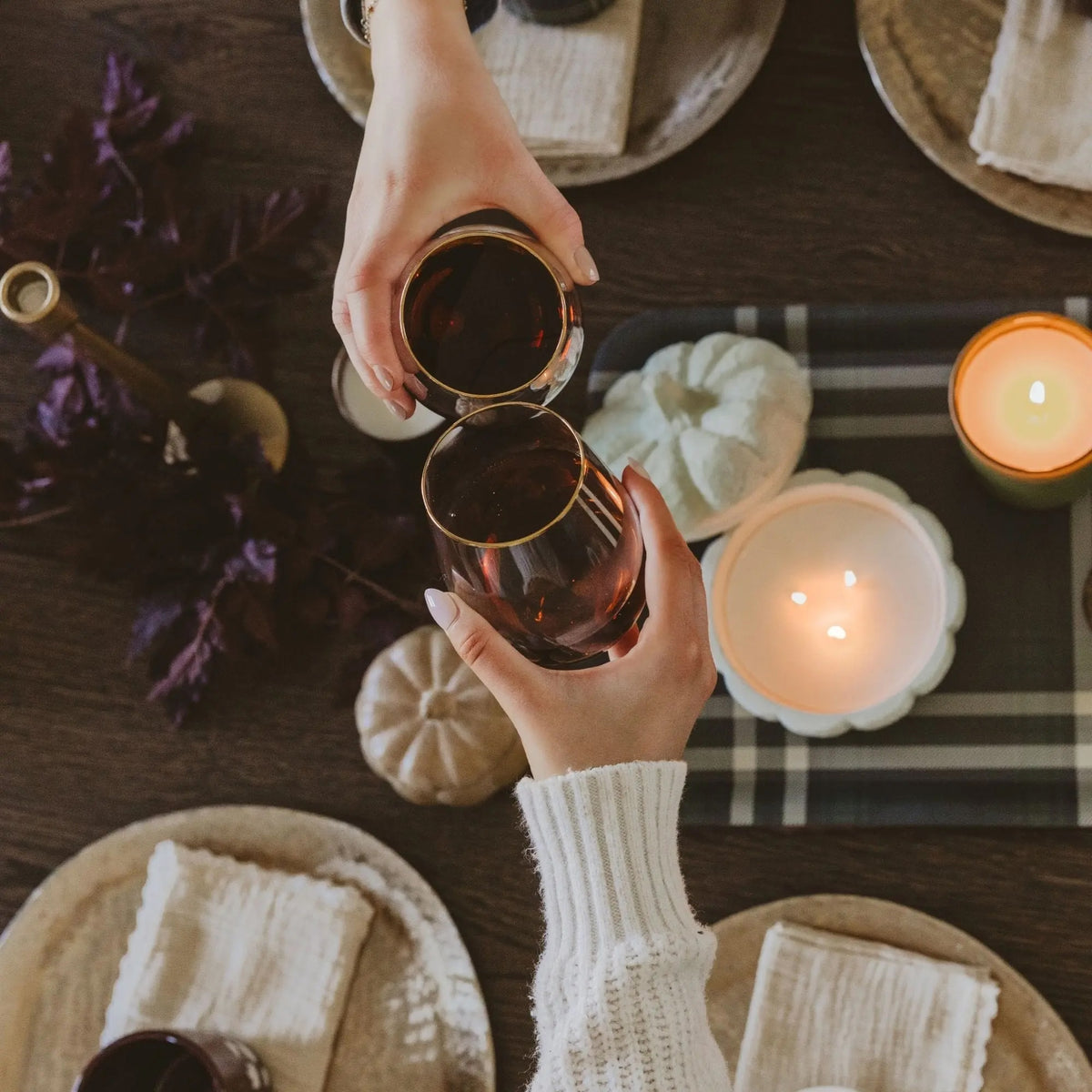 Cashmere und Vanilla – Luxuriöse Duftkerze im großen Kürbisgefäß