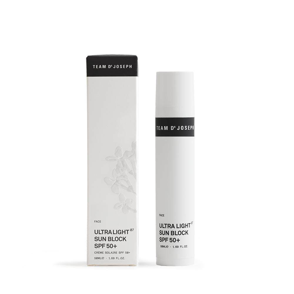 ULTRA LIGHT SUN BLOCK SPF 50+ mit Verpackung