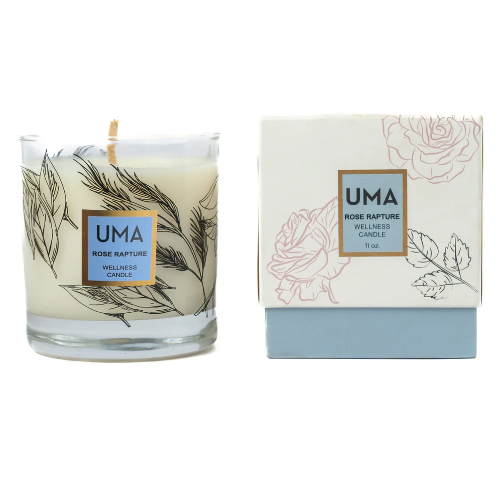 UMA Wellness Kerze Rose Rapture im transpartenten Glas und in der weiß-hellblauen Verpackung