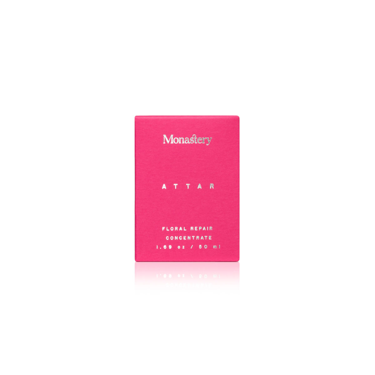 Rot pinker Verpackungskarton von Monastery Attar 50ml vor weißem Hintergrund.