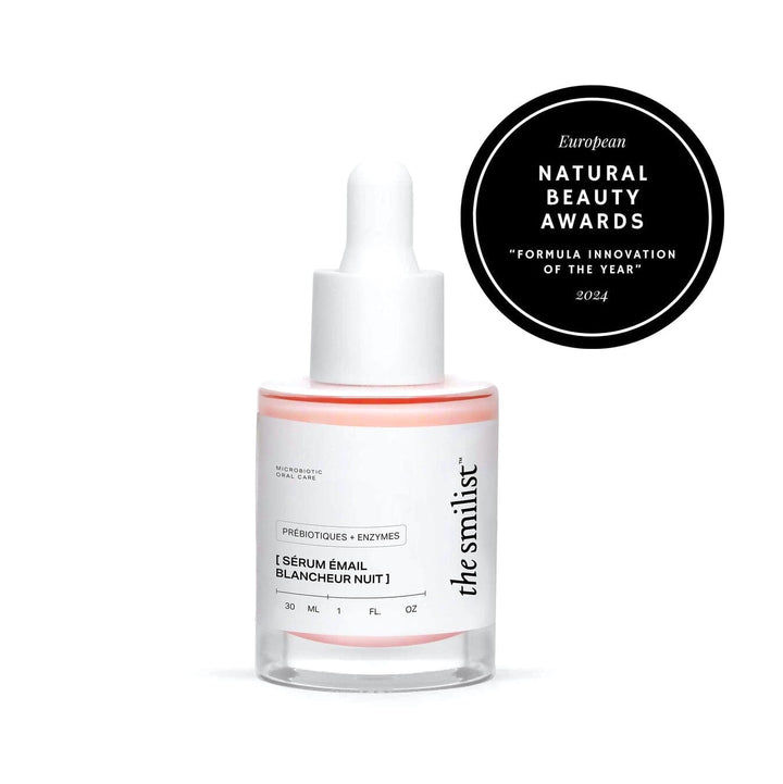 Aufhellendes und stärkendes Übernacht-Serum von The Smilist