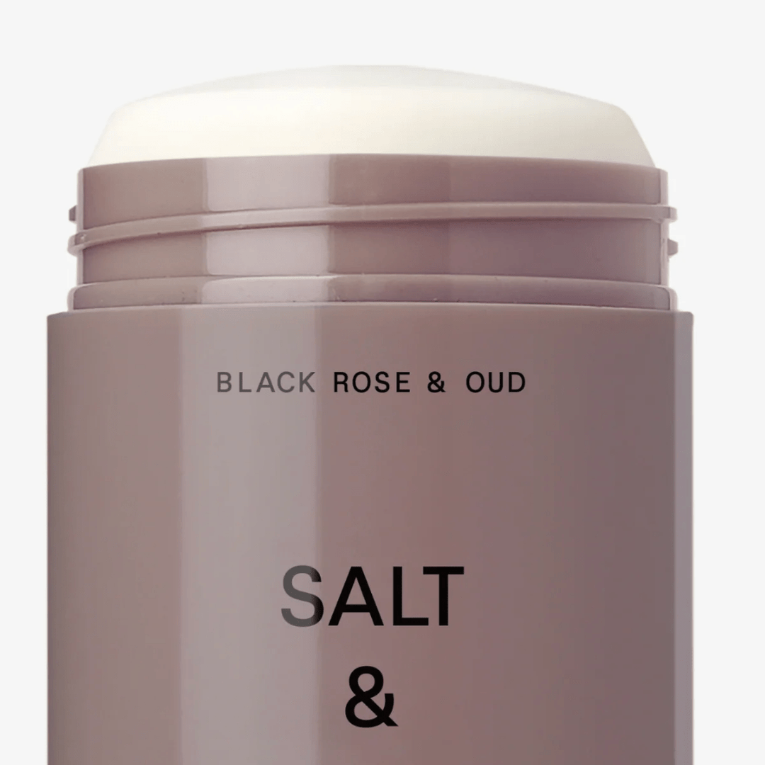 Geöffnetes Deo in Großaufnahme Black Rose & Out von Salt & Stone. North Glow