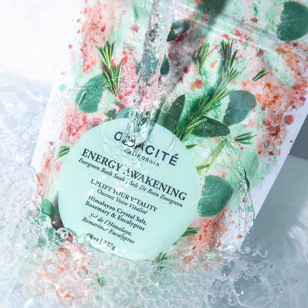 Himalaya-Salz und Kräuterextrakte des Soul Soothing Badesalzes wirken regenerierend und beruhigend North Glow