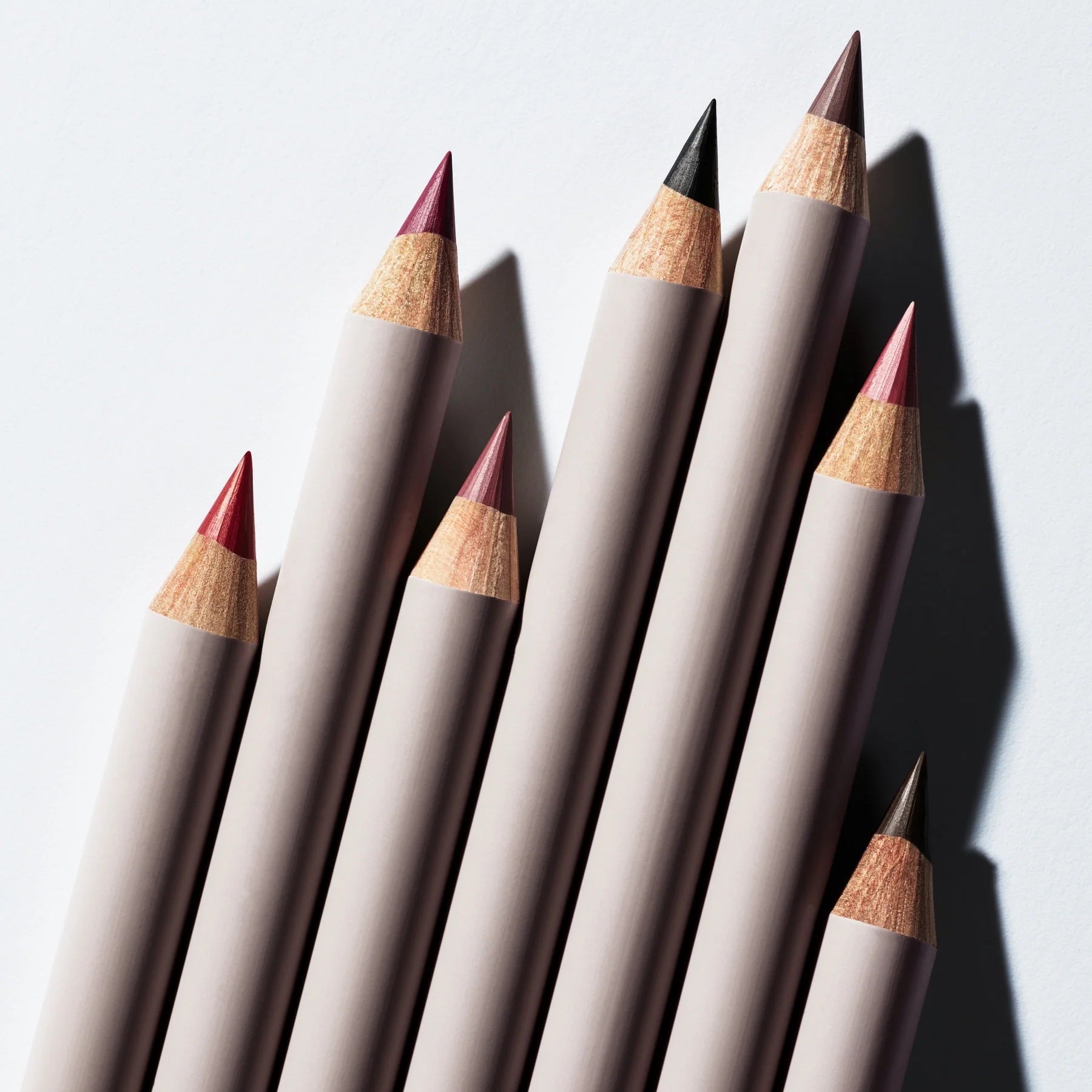 Eye and Lip Definer - PETUNIA - MANASI 7 Lip liner and eyeliner