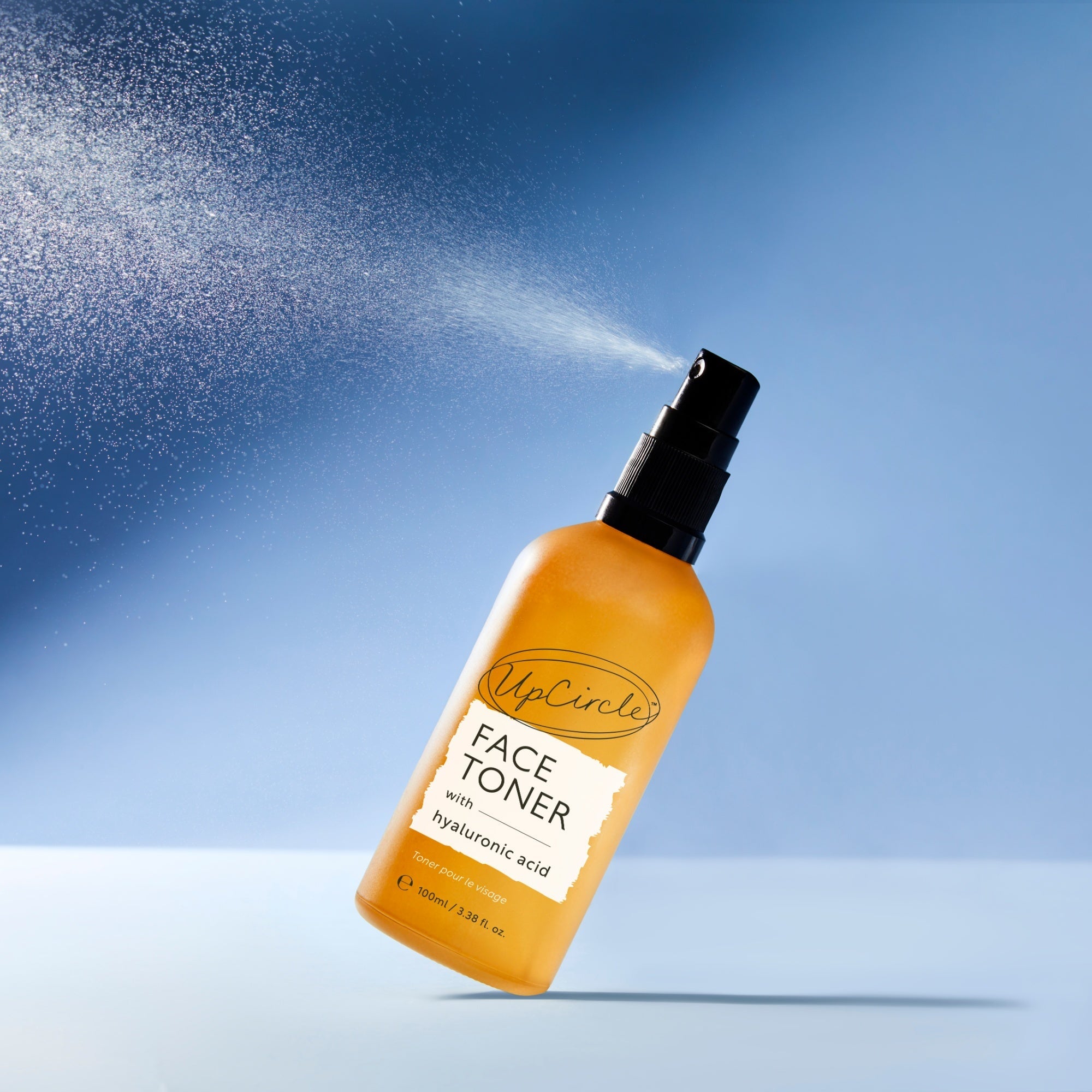 Face Tonerspray mit Hyaluron und Kamille von UpCircle (100ml)