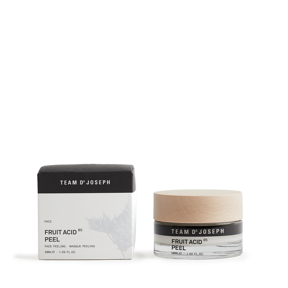 ruit Acid Peel von TEAM DR JOSEPH – Fruchtsäure-Peeling in elegantem Tiegel, freigestellt auf weißem Hintergrund