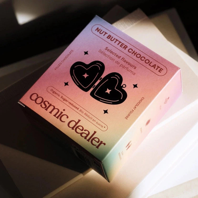 Nahaufnahme von der Cosmic Dealer Valentinstag Geschenkbox