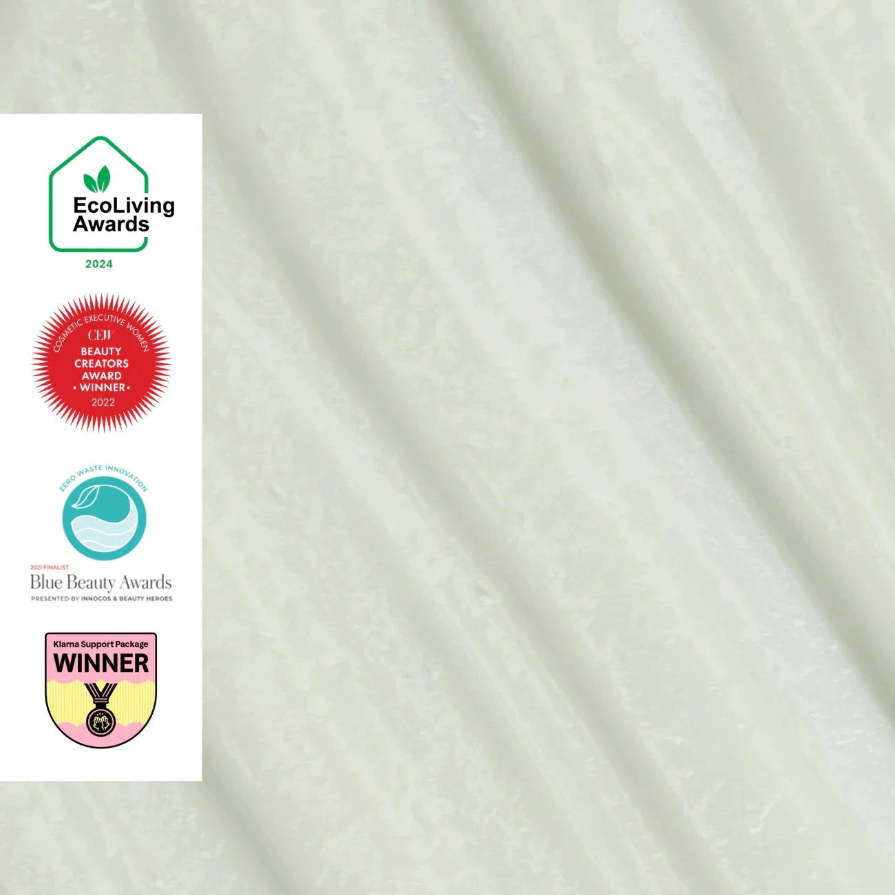 Zart cremige Textur der UpCircle Hand + Body Lotion – pflegend mit Bergamotte und pflanzlichen Ölen