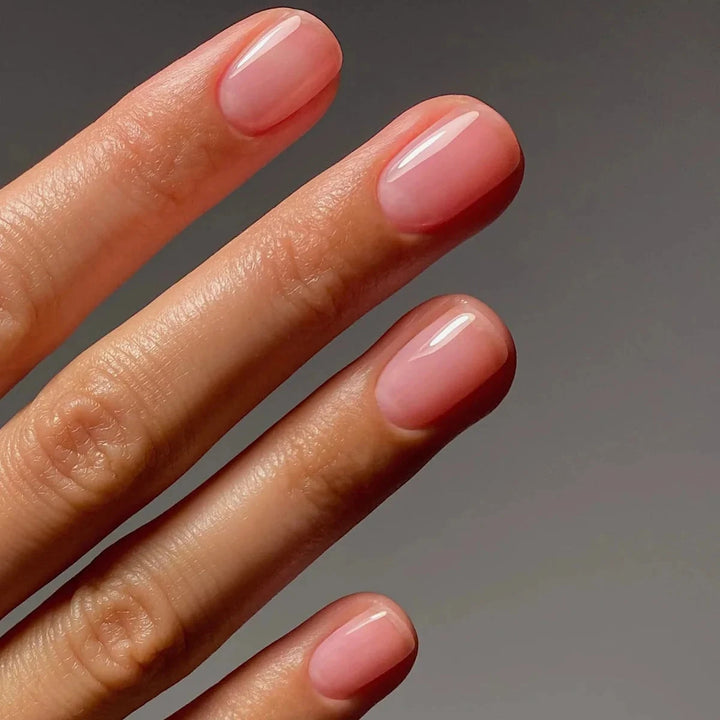 Hydra Glow – Pflegender Nagel-Perfektionierer mit natürlichem Glow von Karolin van Loon