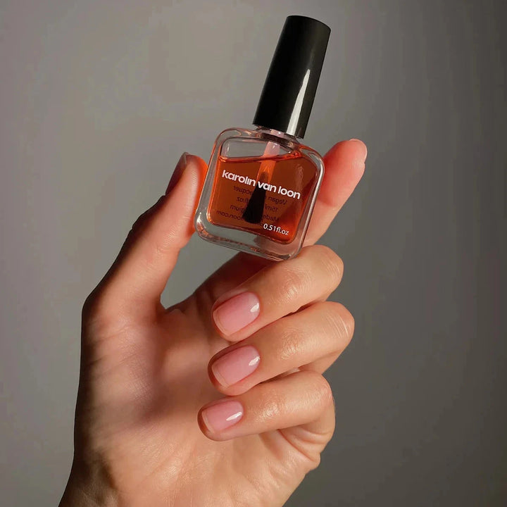 Hydra Glow – Pflegender Nagel-Perfektionierer mit natürlichem Glow von Karolin van Loon