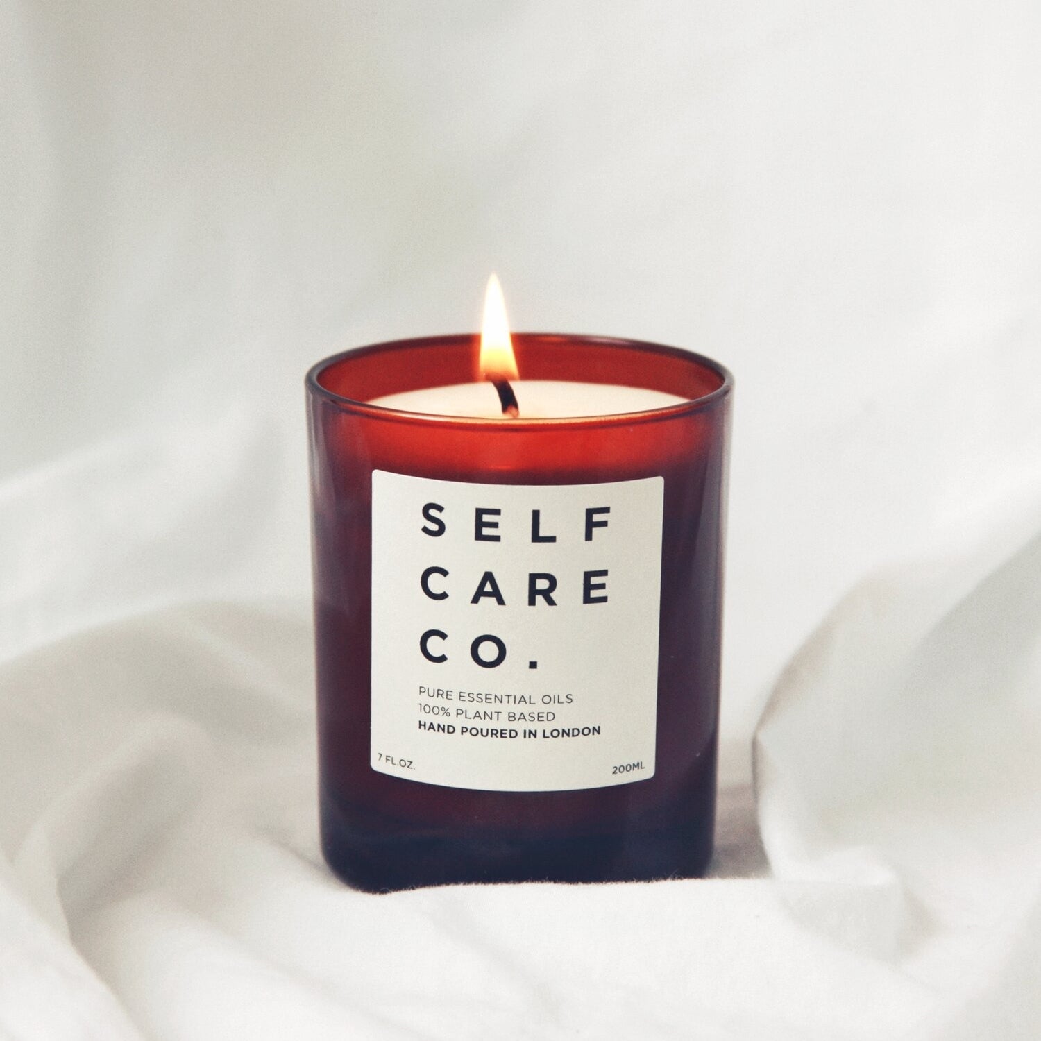 INTO THE WOODS - Sojawachskerze 'Kiefernholz + Zedernholz'