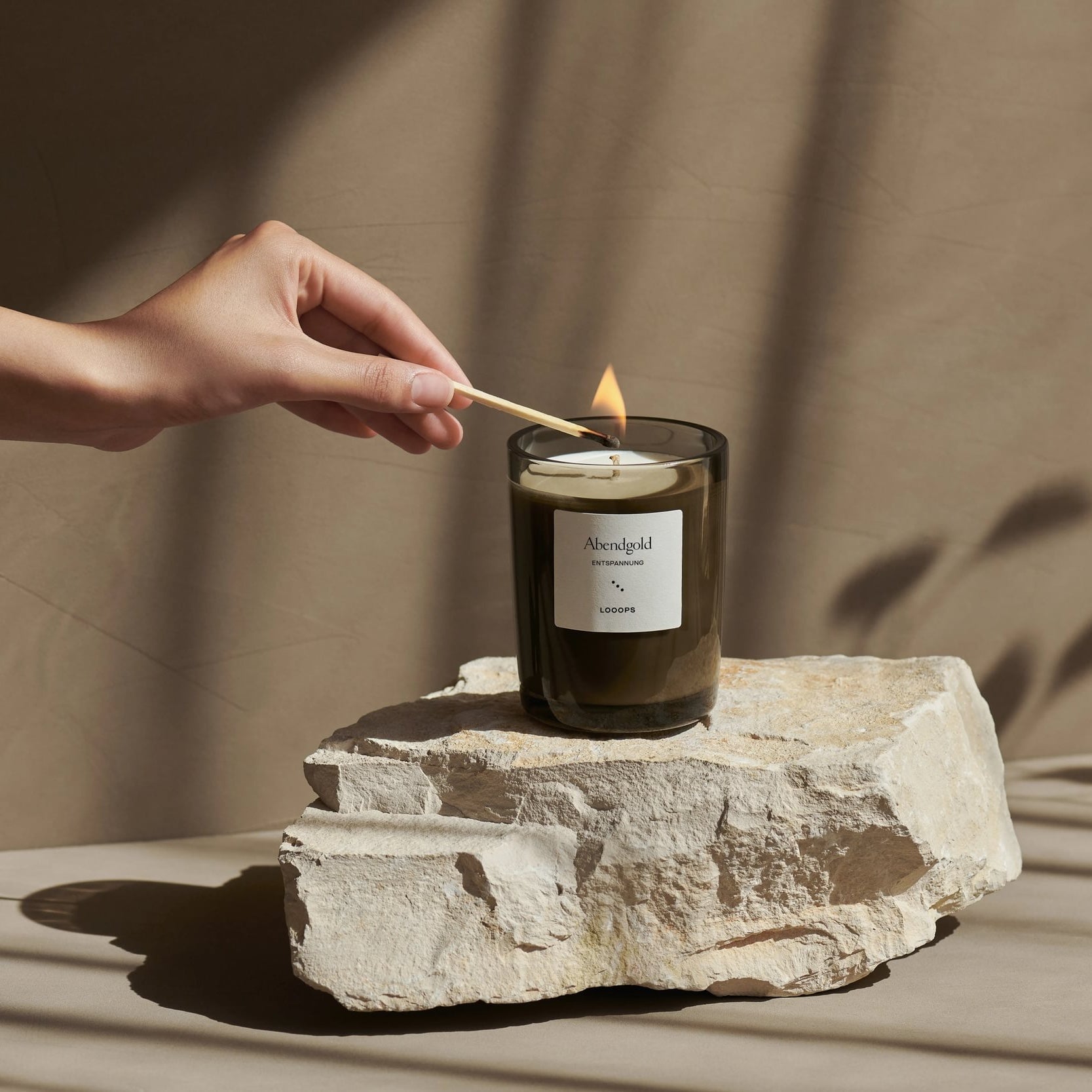 LOOOPS Kerze "ABENDGOLD" | natürliche Duftkerze (Limitierte Edition)