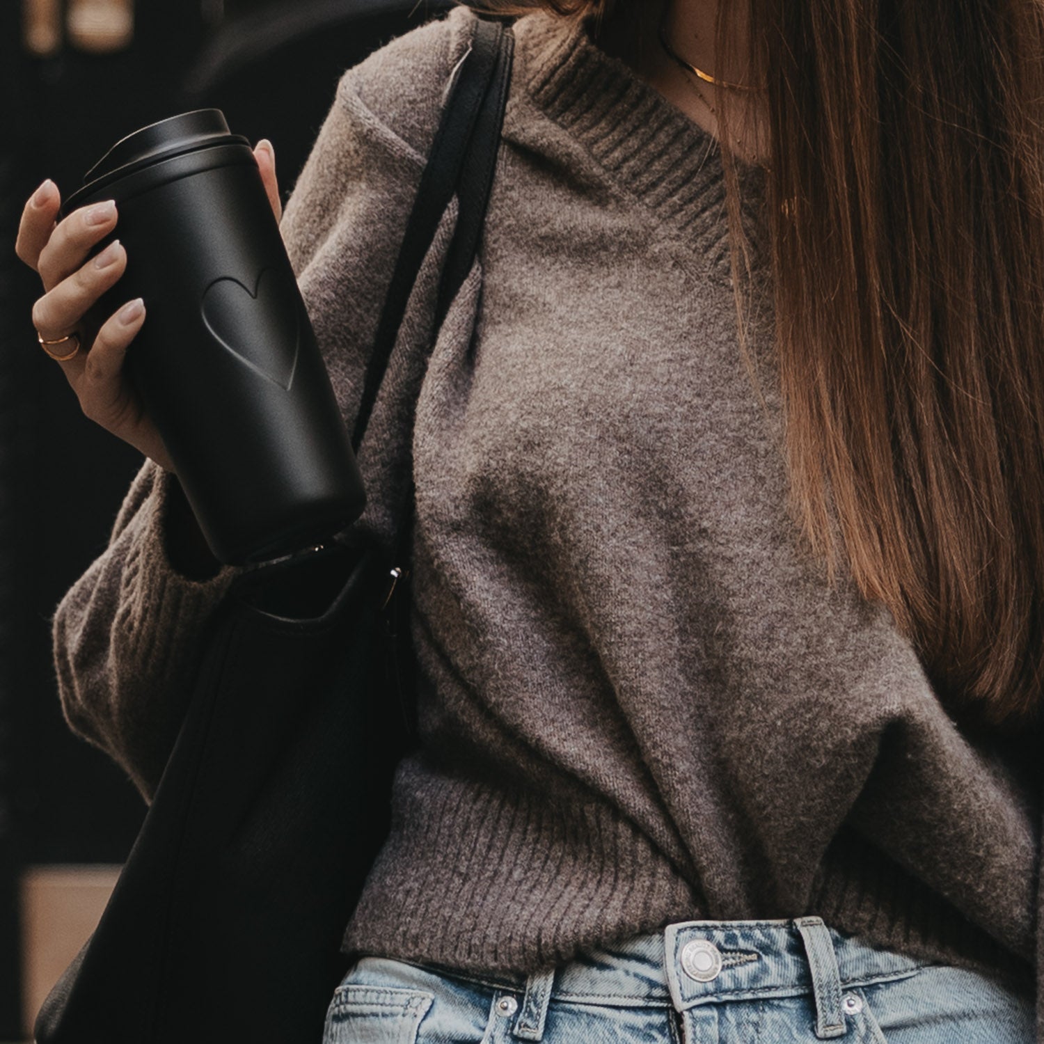 To go Becher mit Herz in schwarz