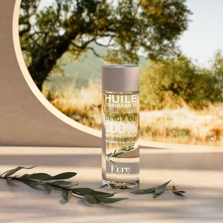 Nail polish remover &amp; detox oil with rosemary and olive leaf 